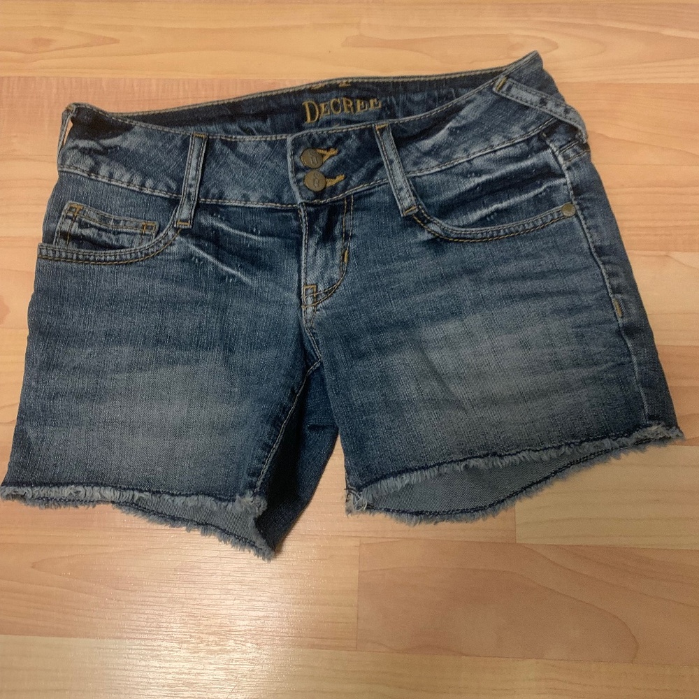 Decree stretch denim shorts, size 0